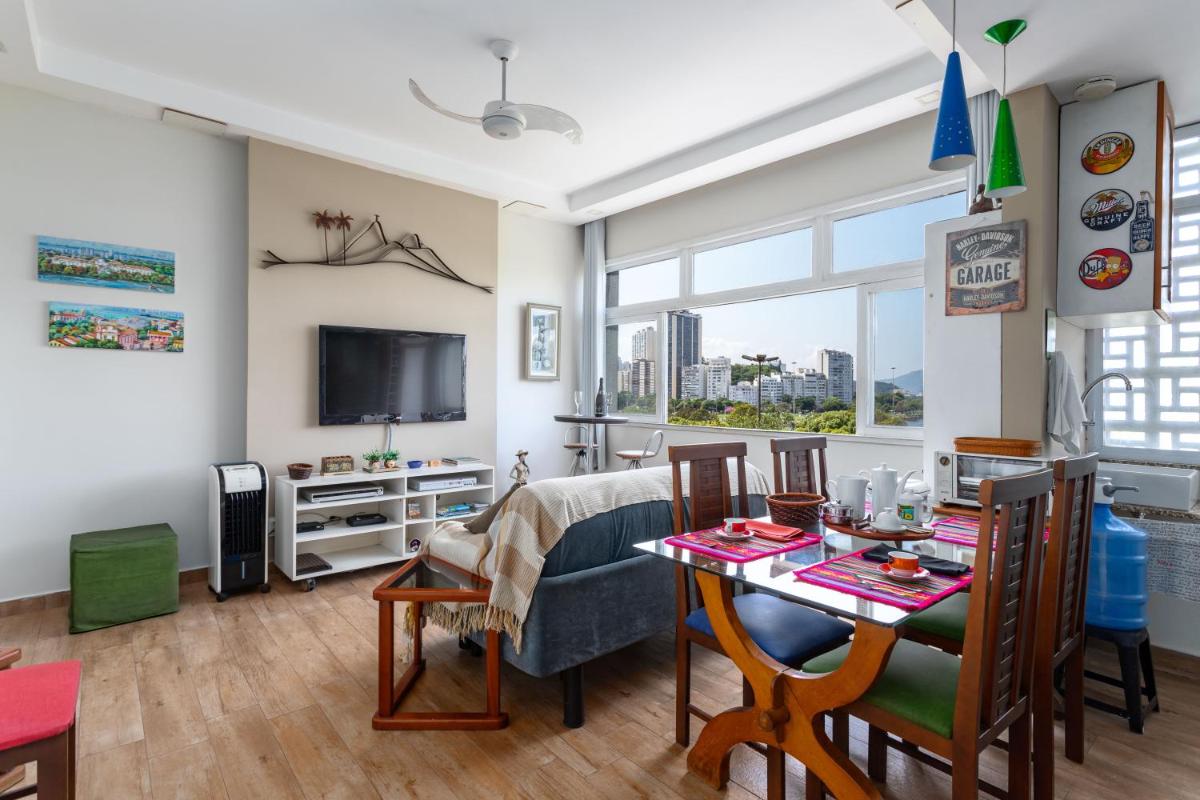 Charmoso Apartamento na Praia de Botafogo - Housity