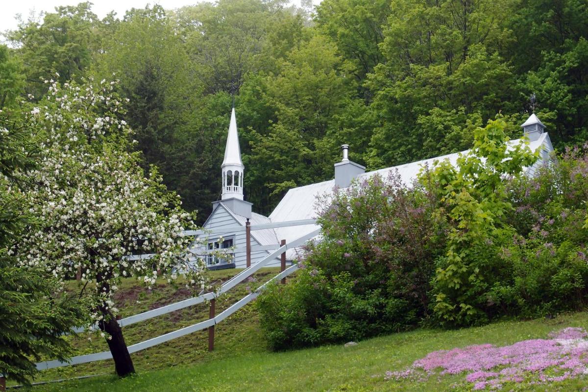 Le Petit Clocher Gite Touristique B & B - Housity