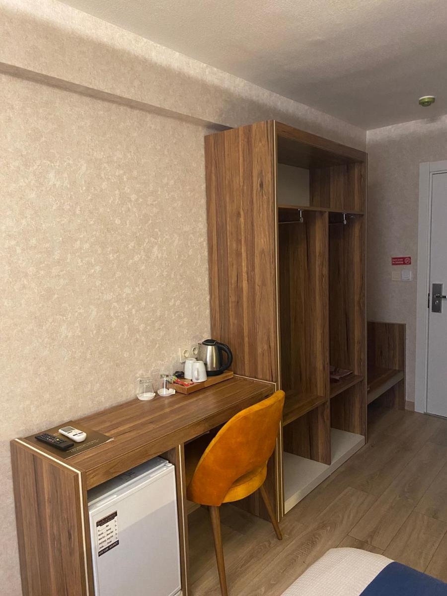 ERA PALACE HOTEL B BLOK - Housity