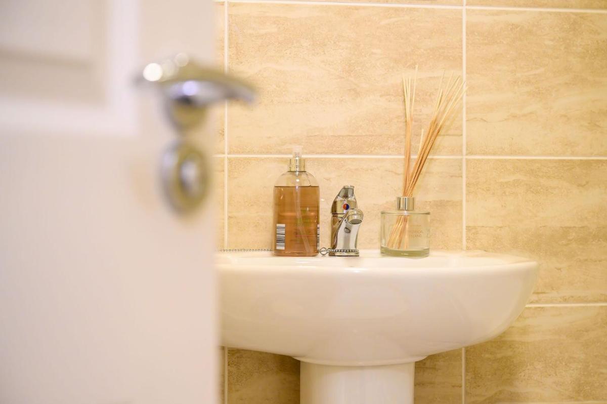 Cosie Cottage - Housity