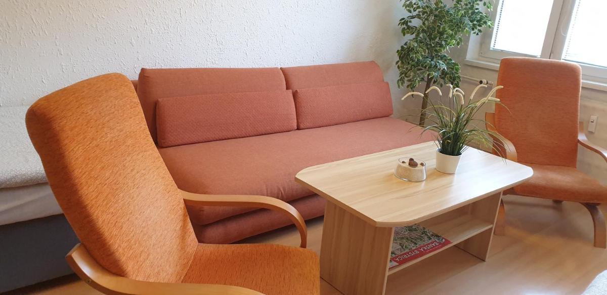 APARTMÁN BYSTRICA city & parking - Housity