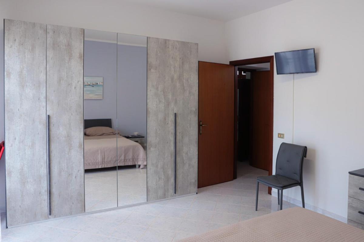 B&B LA CASA DEI FIORI - Housity