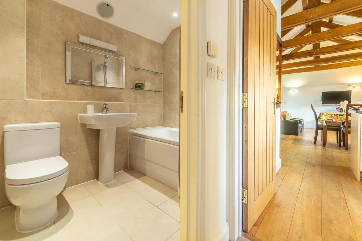Heather Cottage - Gonwin Manor - Housity
