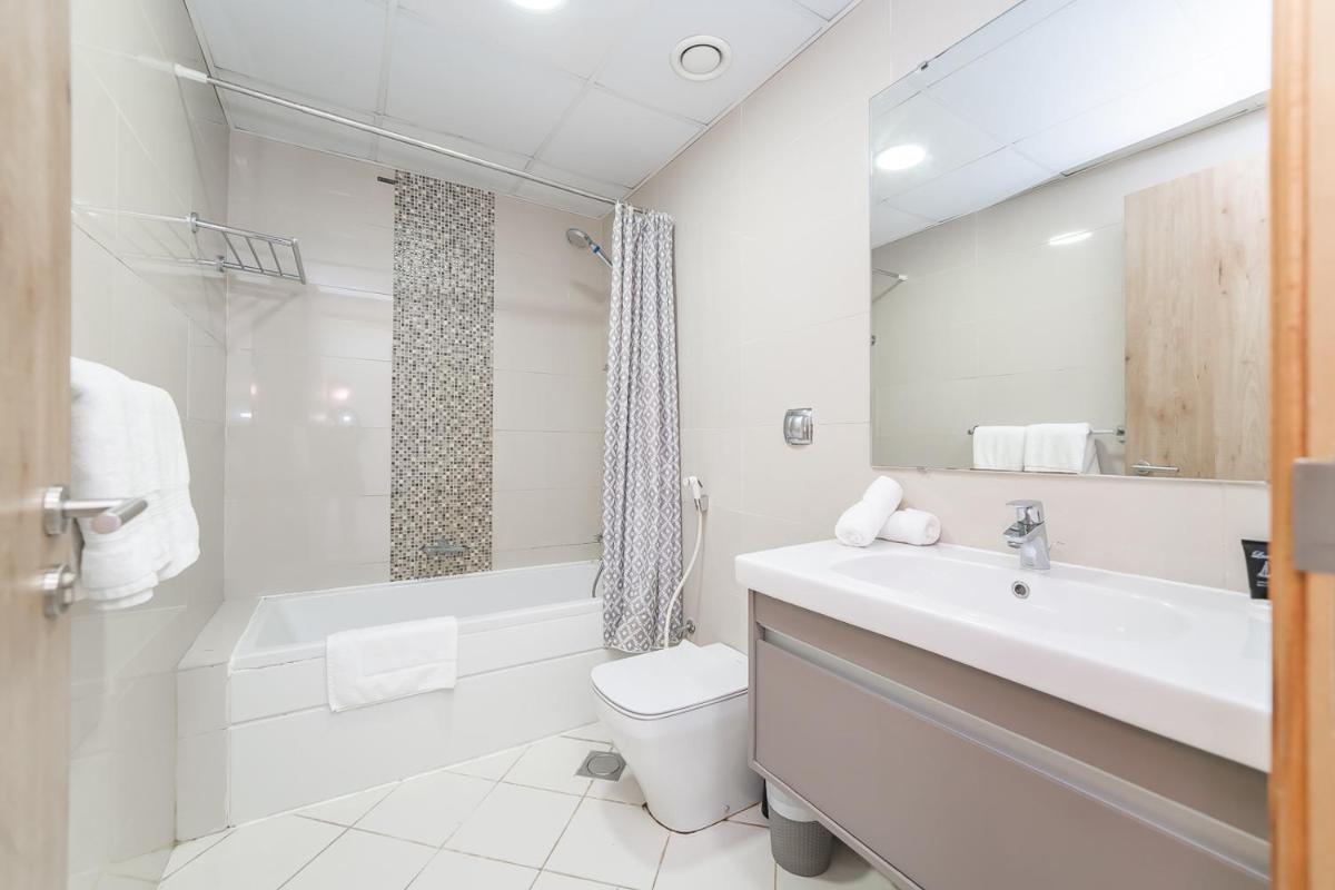 Suitetrails - Luton Vacation Homes - Continental Tower, Dubai Marina