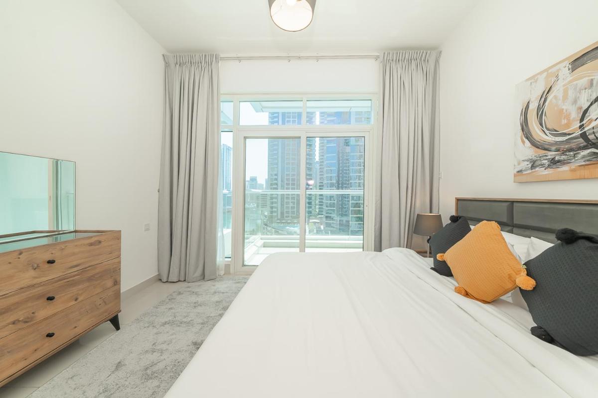 Suitetrails - Luton Vacation Homes - Continental Tower, Dubai Marina