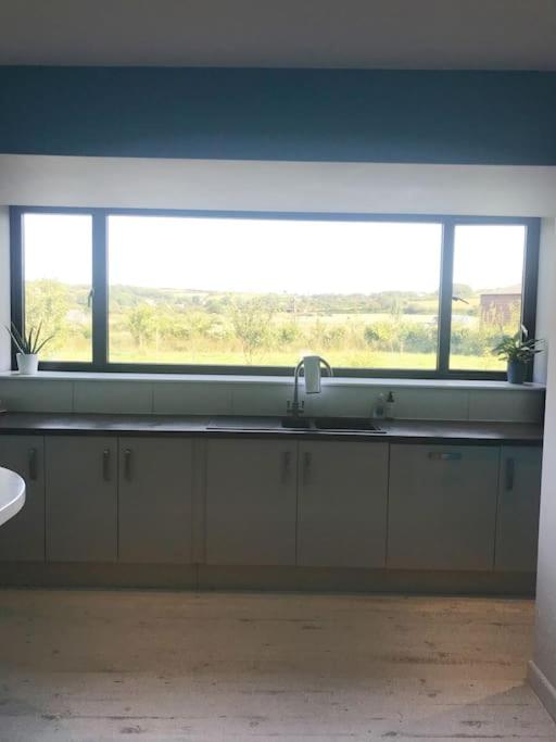 The Old Railway House Cottage @ Carn Brea - Housity