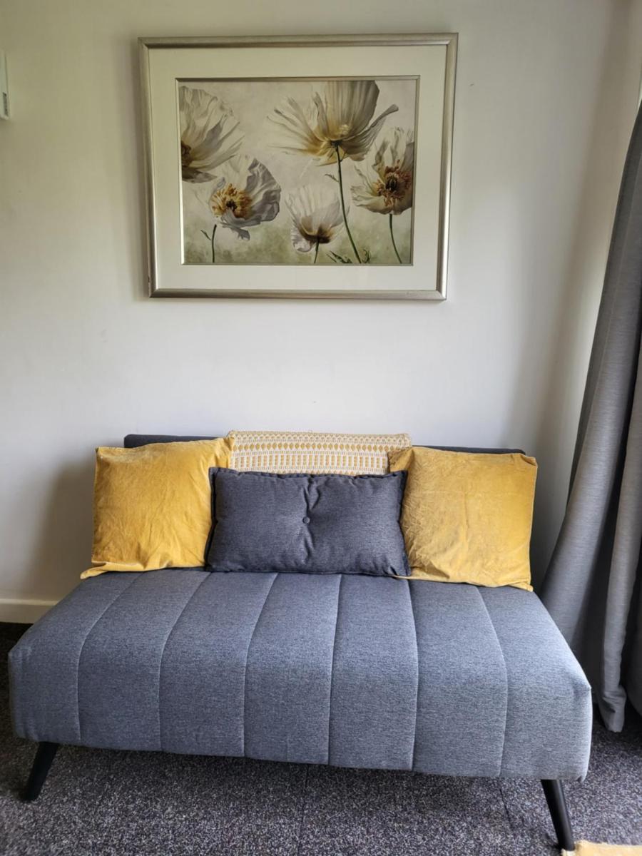 The Piggery - Corfe Mullen - Housity