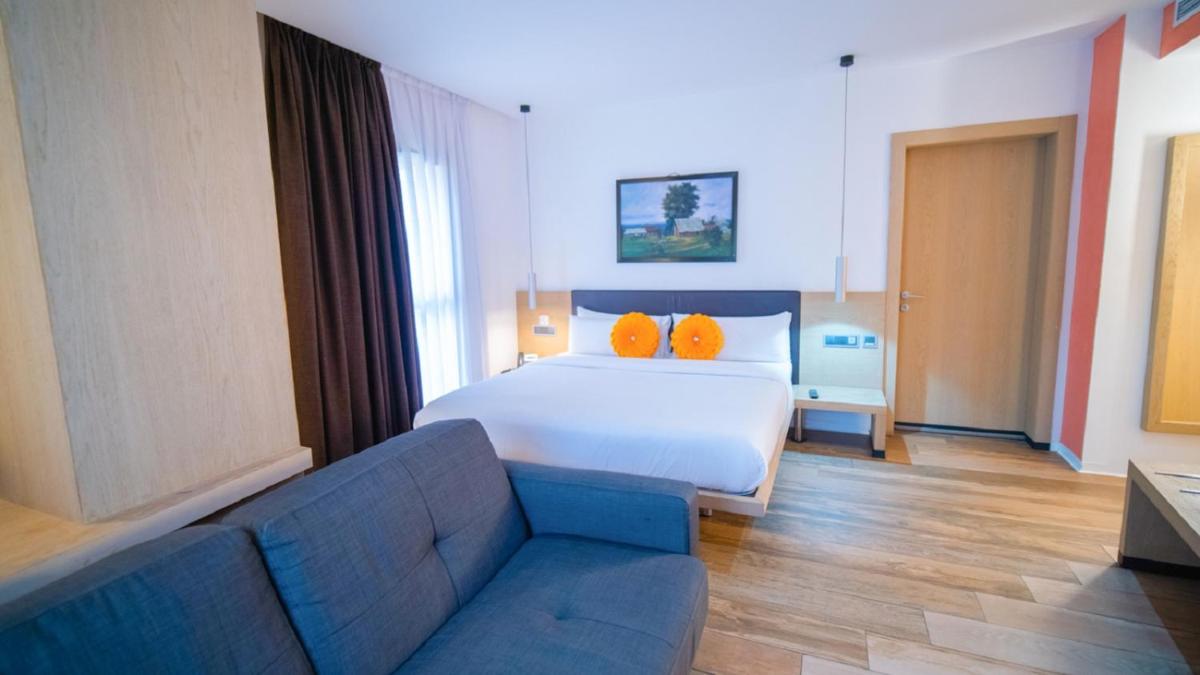 SV Chrome - Housity
