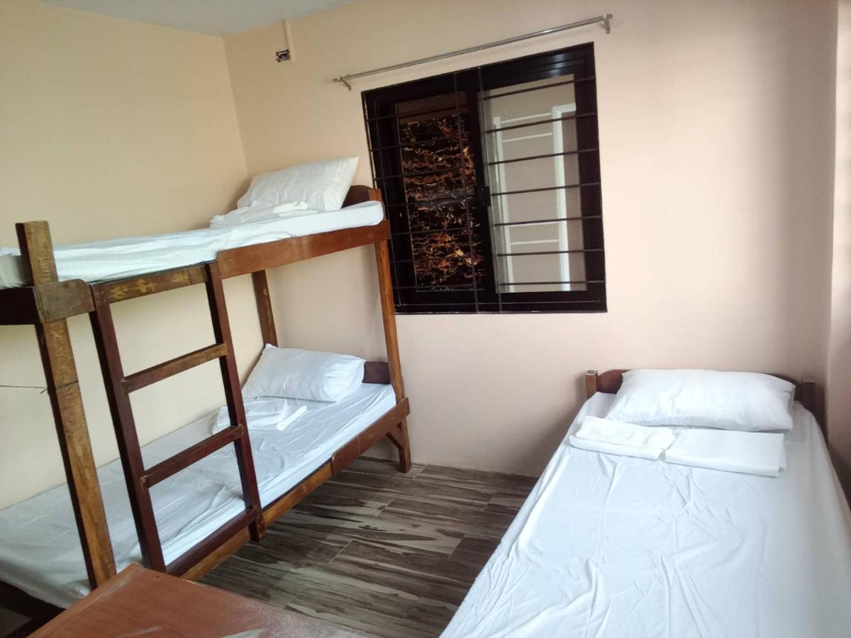 RedDoorz @ JJ & KAYE APARTMENT - Housity