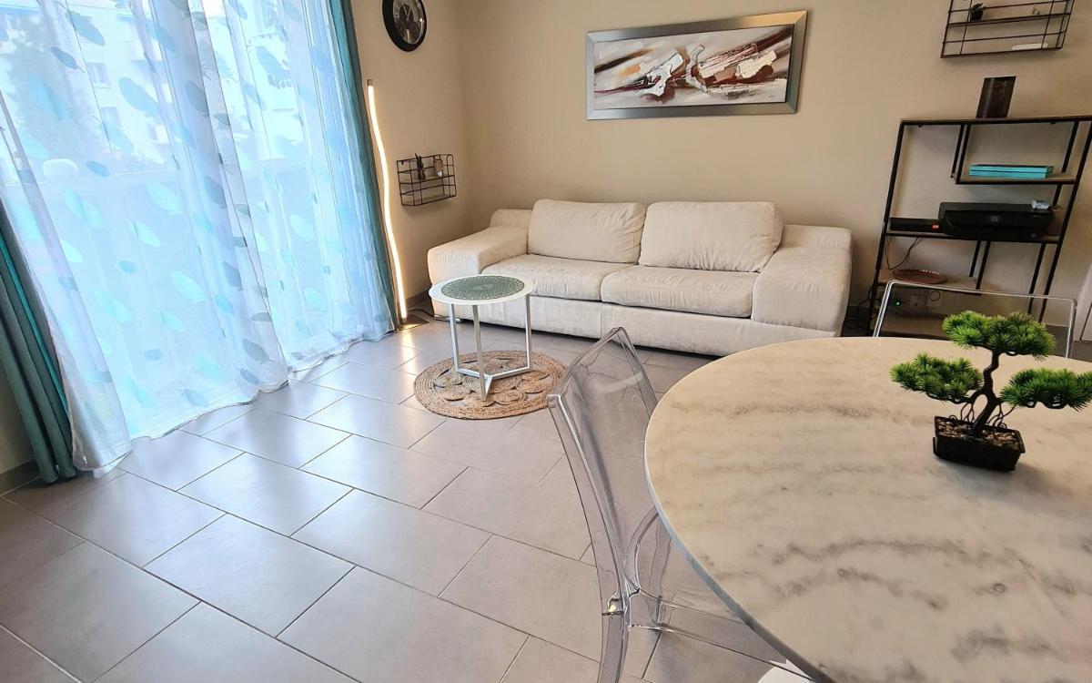 "Chez Claudel" Modern T3 apt with balcony in Marseille - Hizvo