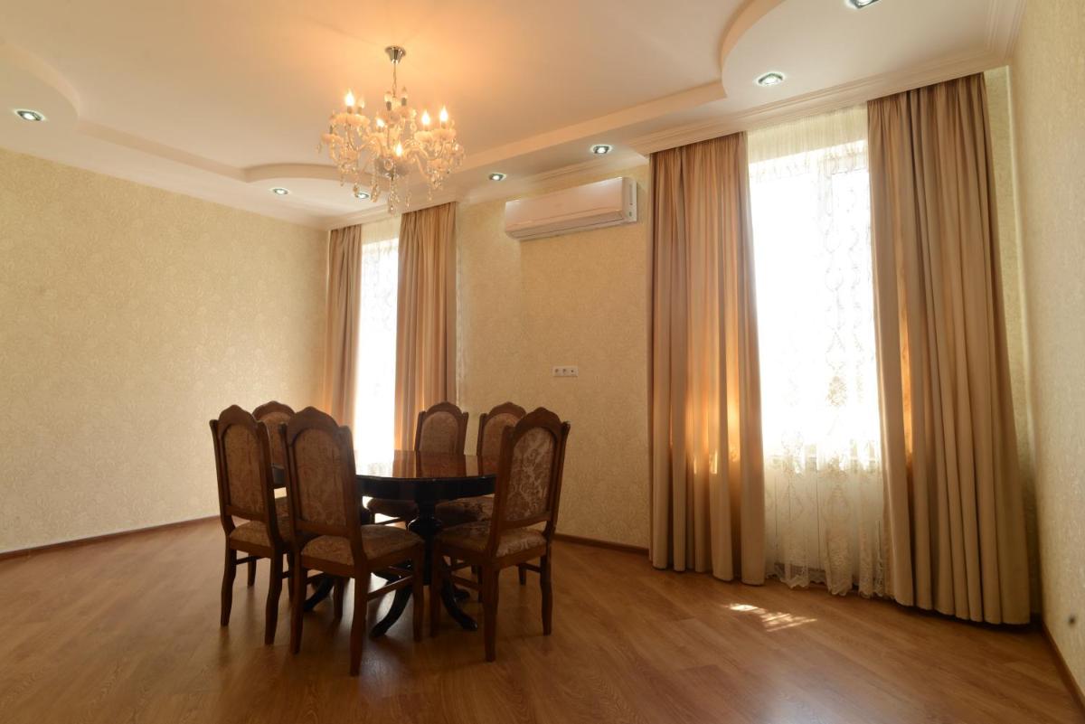Old Tbilisi Apartment - Housity