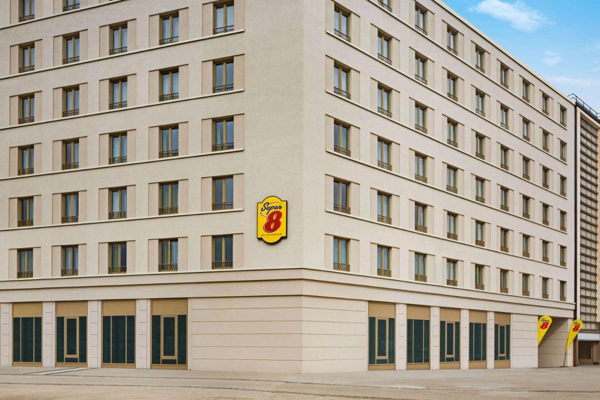 Super 8 by Wyndham Chemnitz - Hizvo