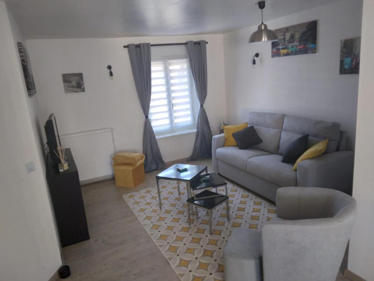 Bel Appartement lumineux avec extérieur - Housity