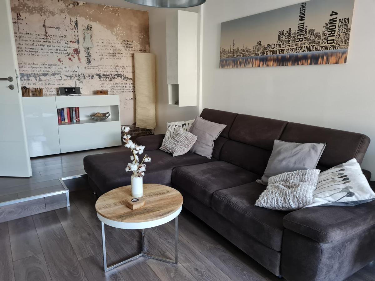 Familie Jonas - Housity