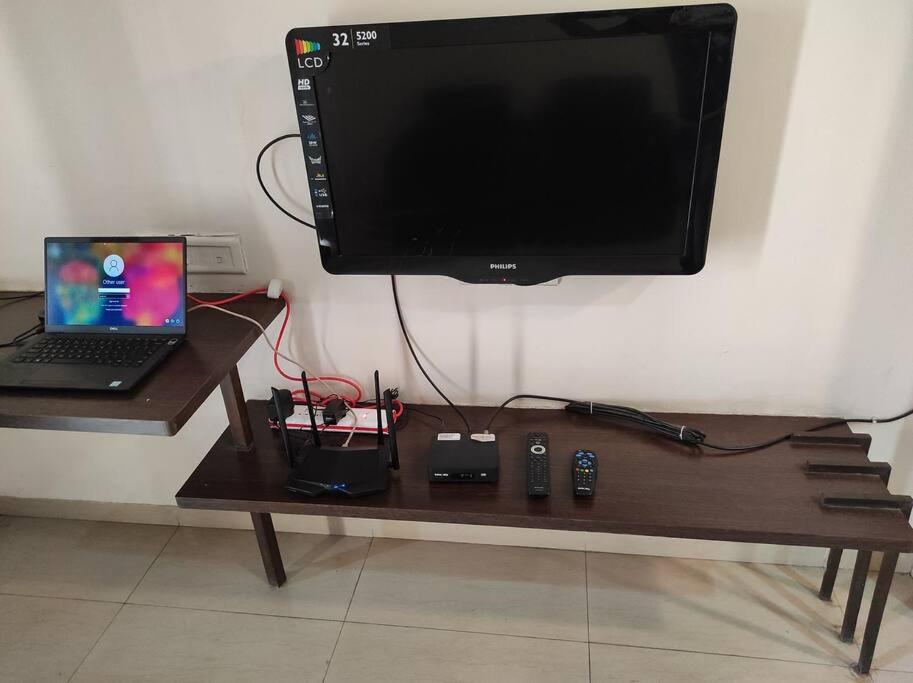 1BHK AC Service Apartment 116 - Housity