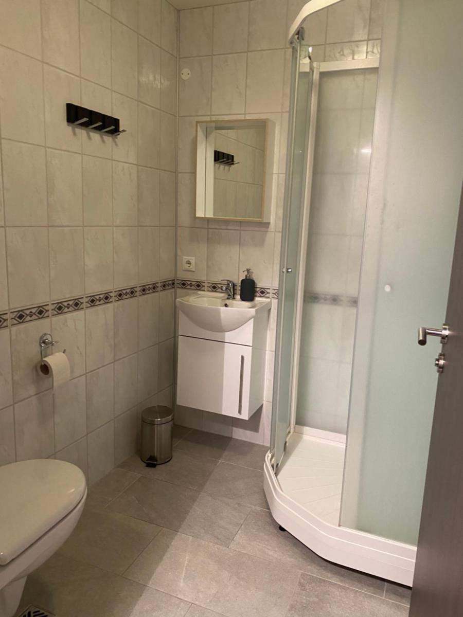 Salt Guesthouse - Housity