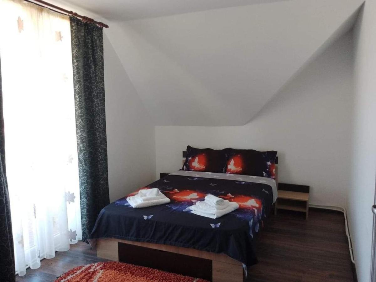 La Cabană Girov - Housity