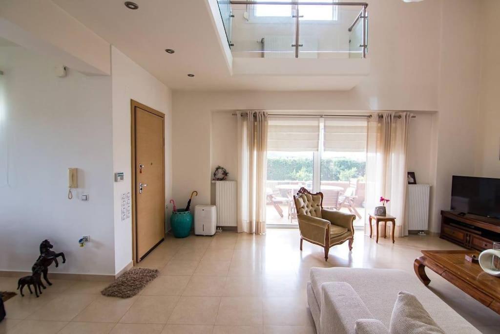 Villa Sandra - Housity