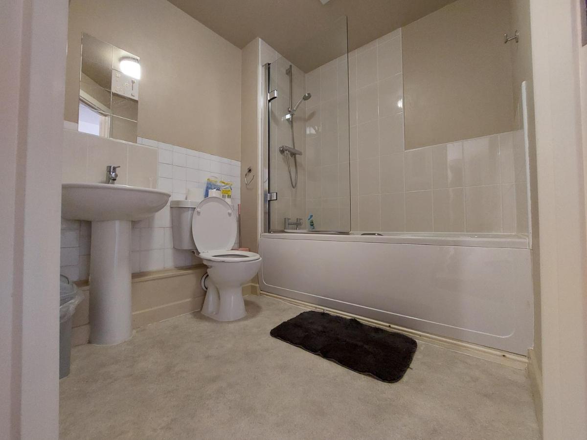 Stylish Luxury 2 bed apartment - Housity