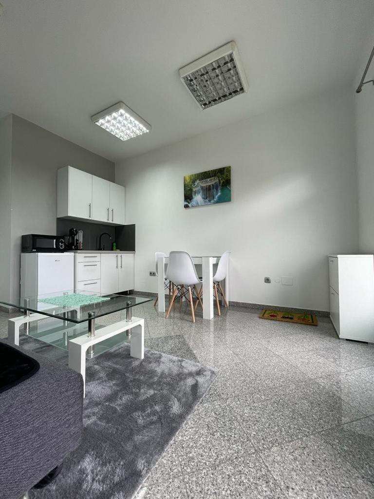 Apartman Nikolic 2 - Housity
