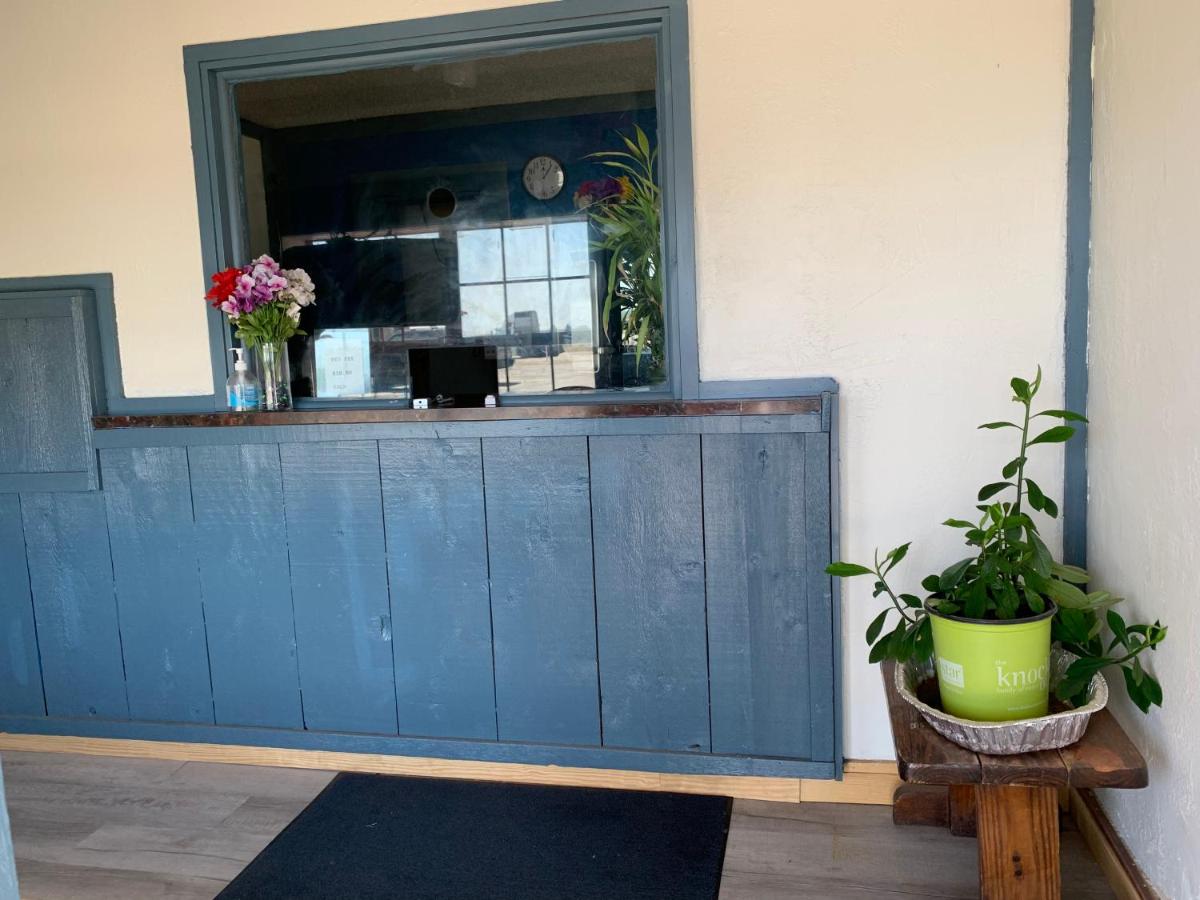 Budget Inn - Housity