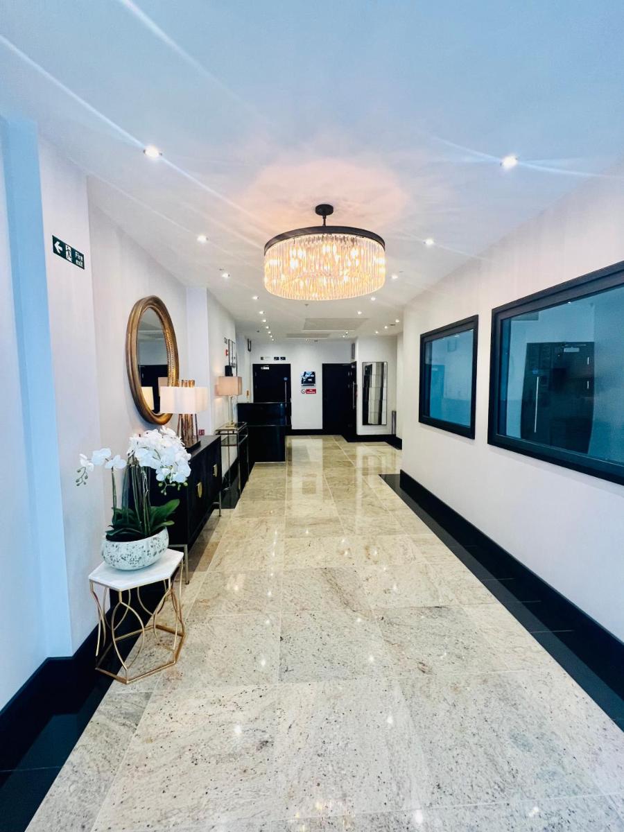 Hatton Garden Hotel - Housity