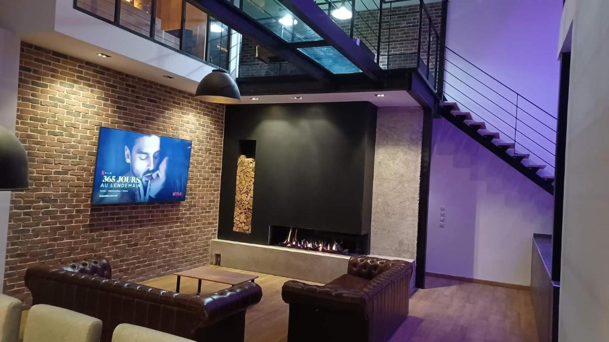 loft d architecte spa sauna billard 12 places ultra contemporain - Housity