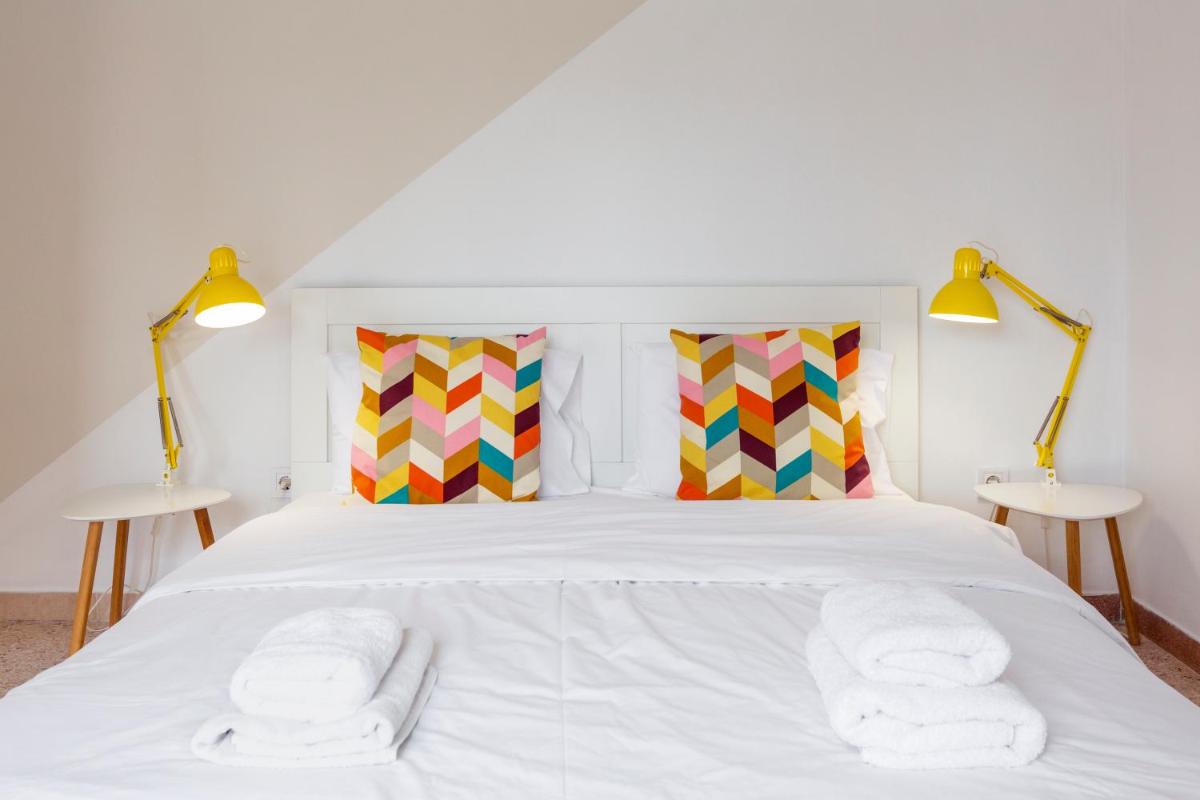 Psirri Place economy apartments centrally located - Housity