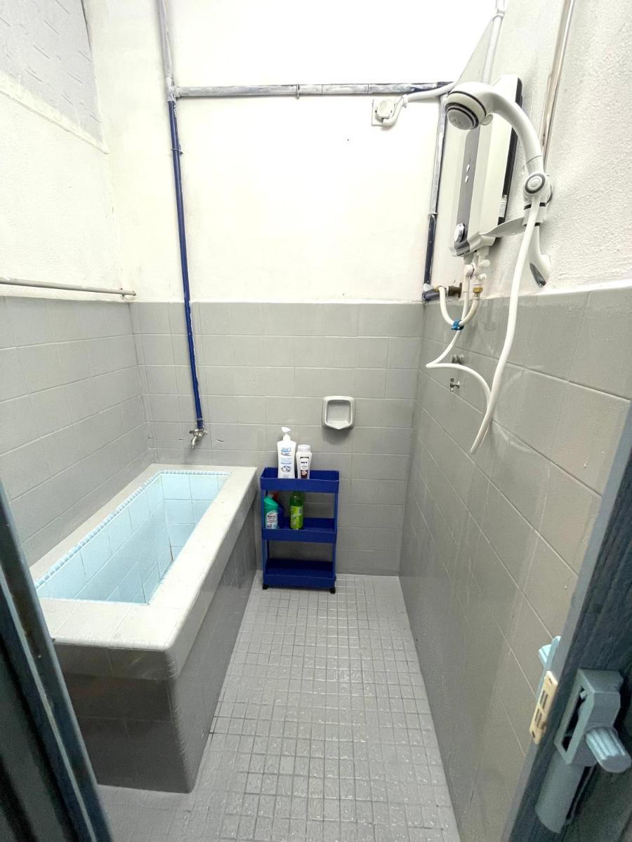 Suitetrails - Heritage Cozy Entire 3 Bedroom House At Kijang Alma Bukit Mertajam