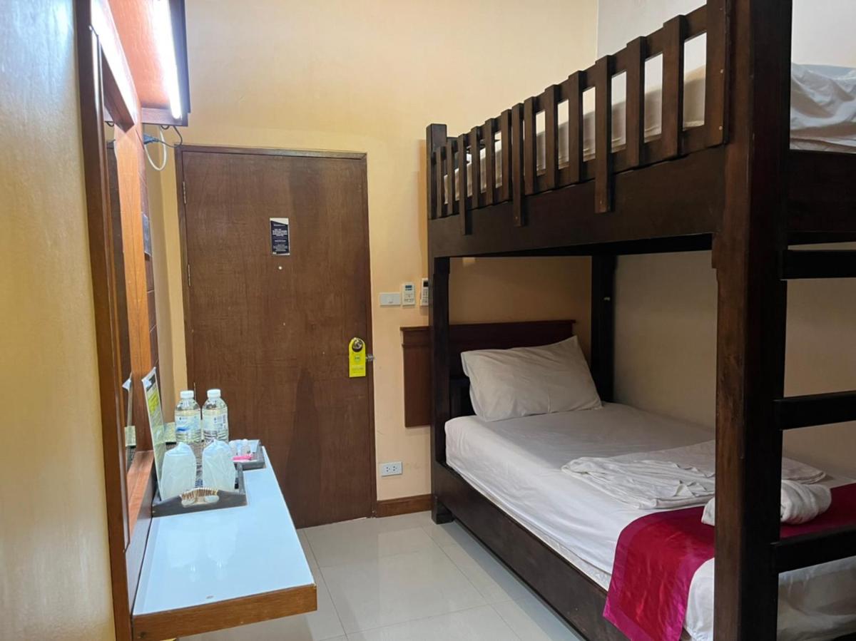 First and Frang Hotel-SHA Extra Plus - Housity