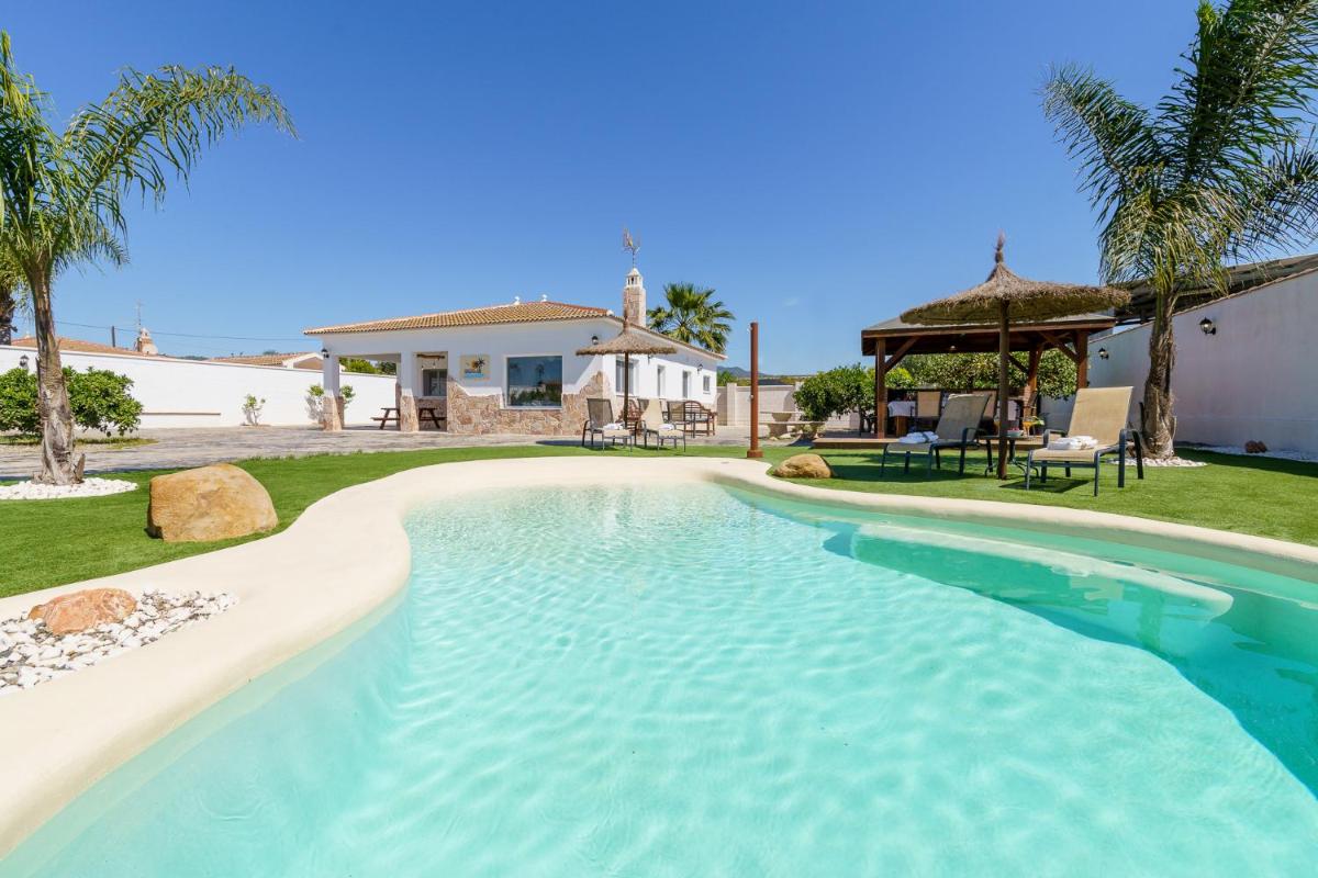 Serrano Country House Heated Pool - Housity