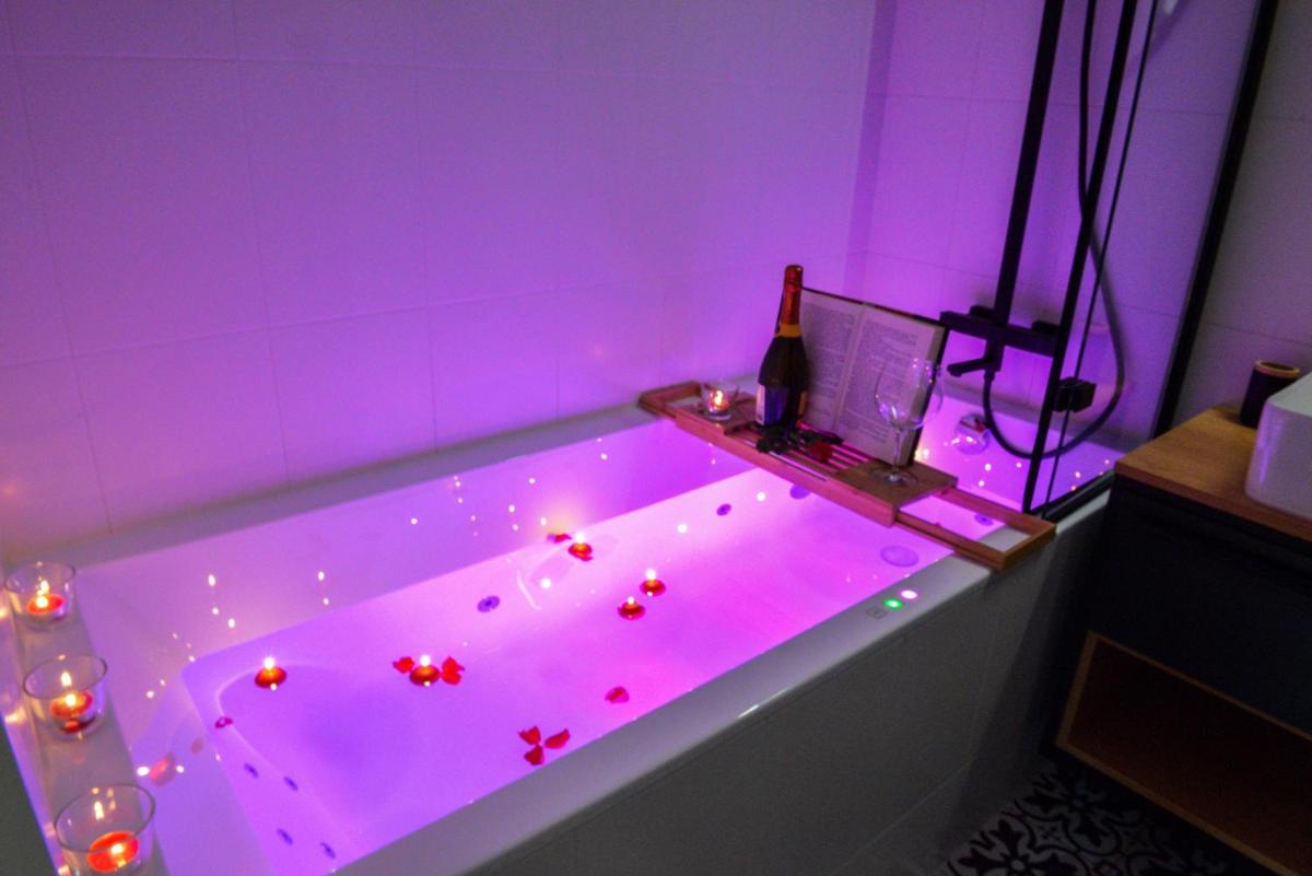 Apartament Leśny No 64 nad Zalewem JACUZZI, KOMINEK z Garażem w cenie - Hizvo