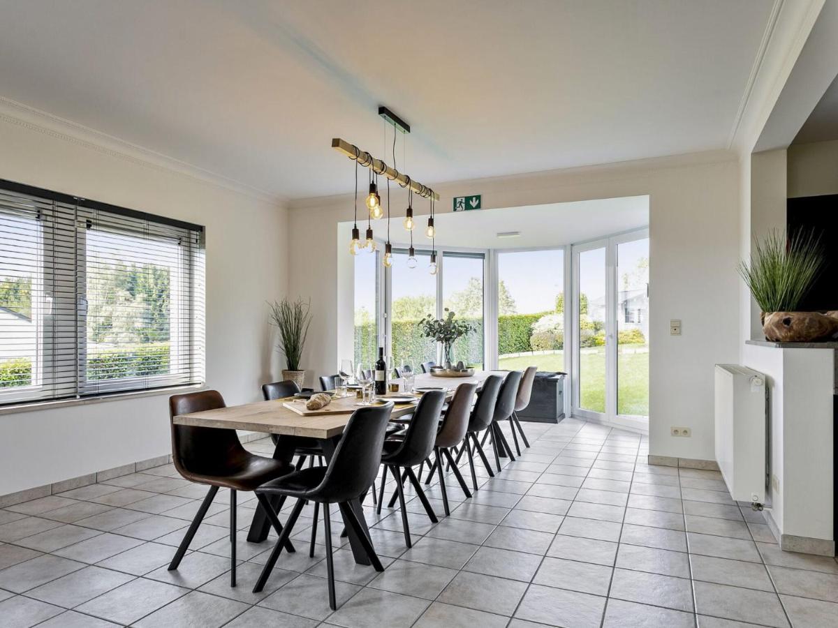 Pleasant holiday home with recreation room - Housity