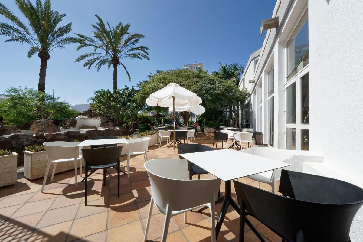 Un restaurante o sitio para comer en Relaxia Beverly Park