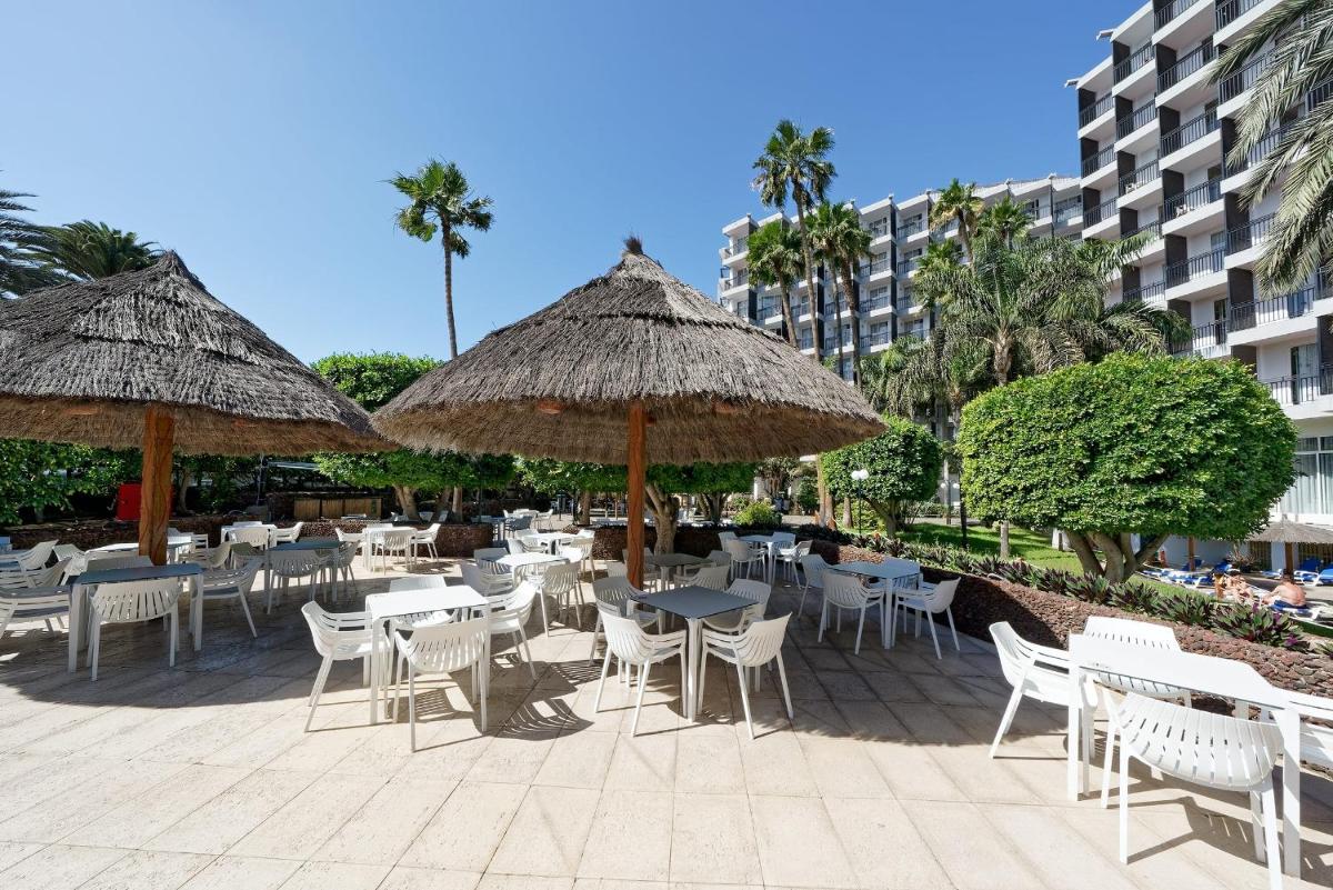 Un restaurante o sitio para comer en Relaxia Beverly Park