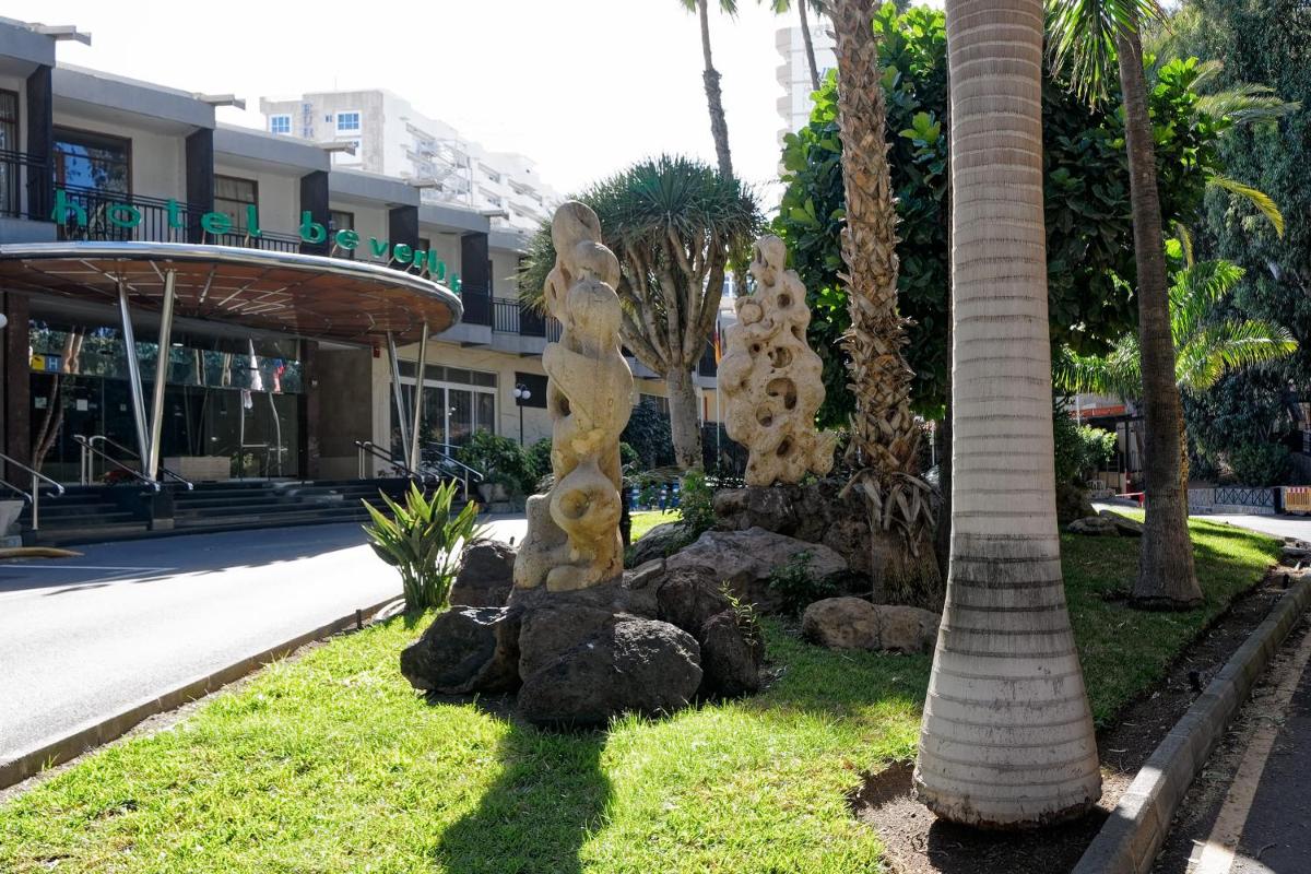 Jardín al aire libre en Relaxia Beverly Park