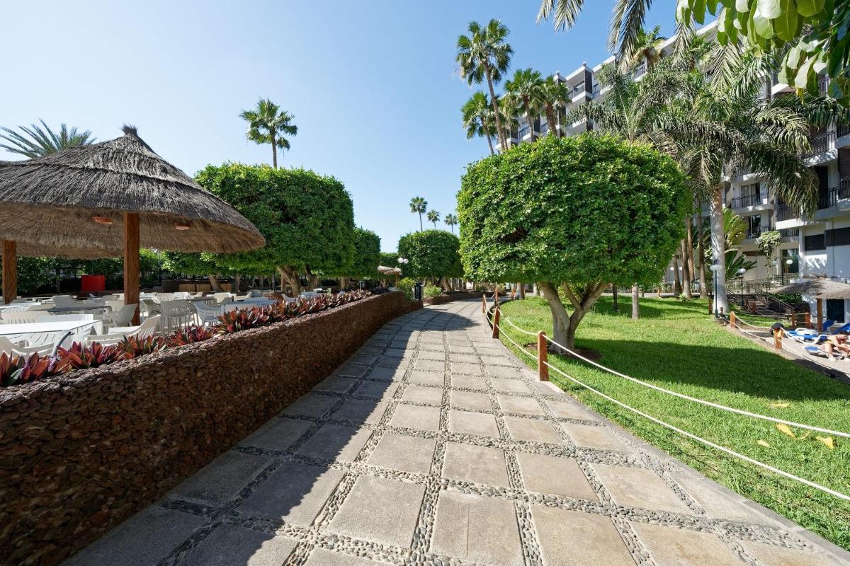 Jardín al aire libre en Relaxia Beverly Park
