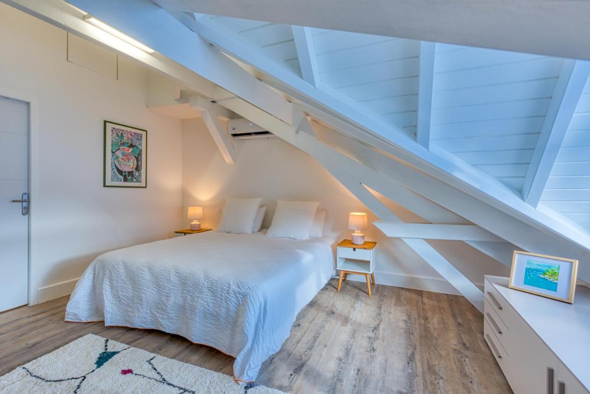 Suitetrails - One bedroom loft marina Anse Marcel