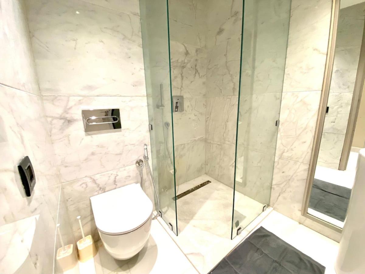 The Dream 11 Modern & Chic flat in the best Area - Housity