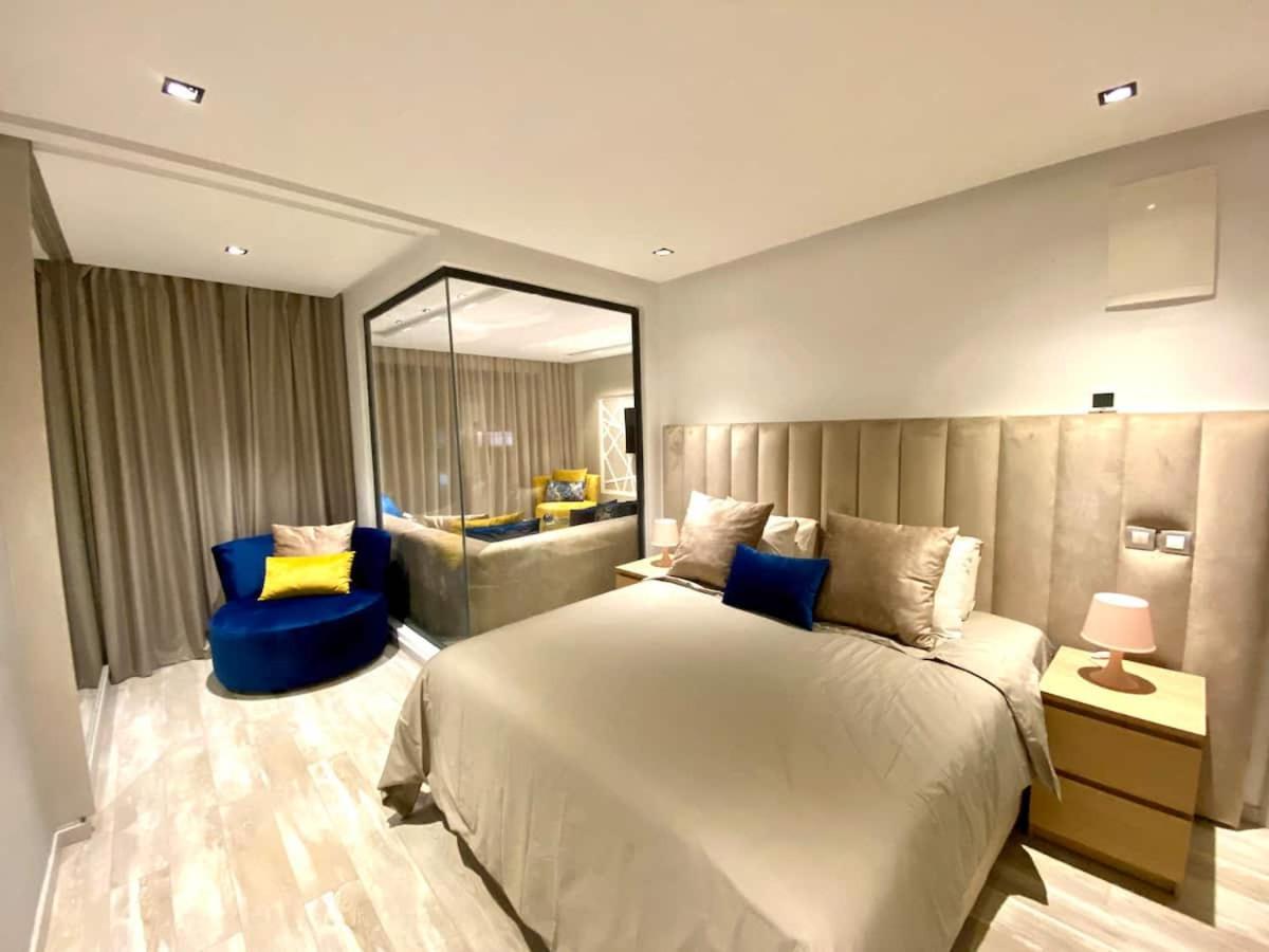 The Dream 11 Modern & Chic flat in the best Area - Housity