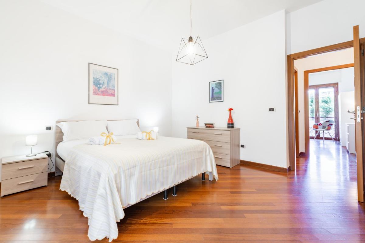 Roomy Apartment with terrace & parking - Housity
