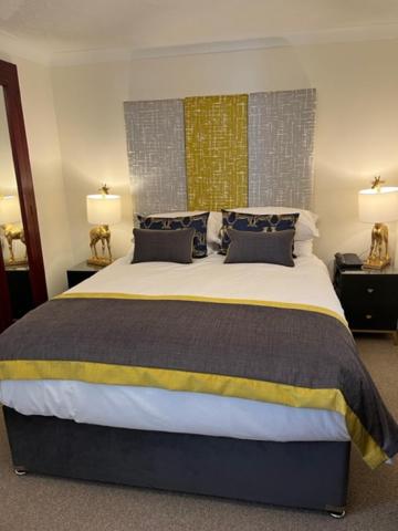 The Masons Arms Hotel - Housity