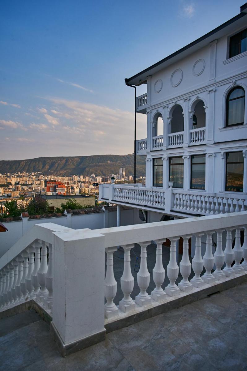 Hotel Antique - Housity
