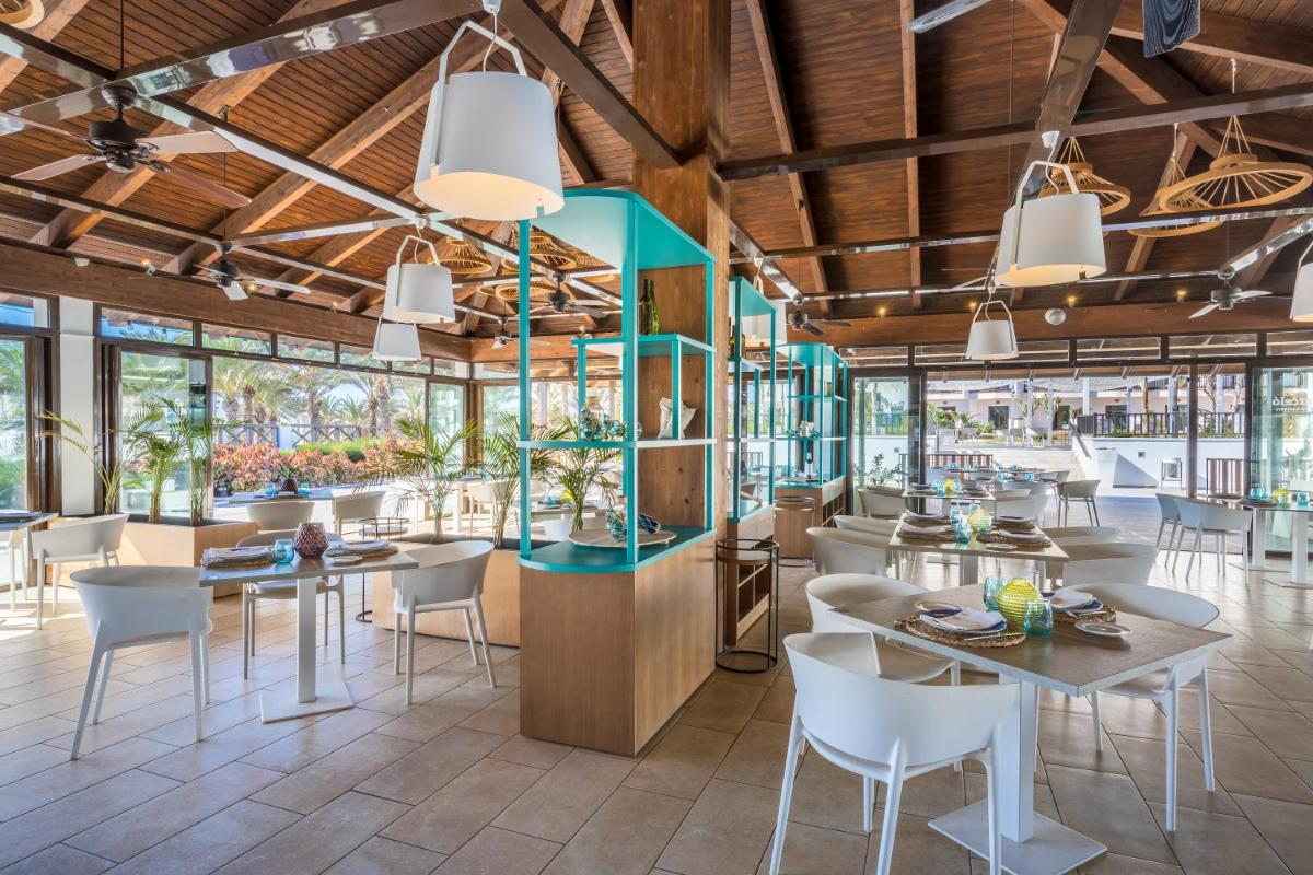 Un restaurante o sitio para comer en Barceló Cabo de Gata