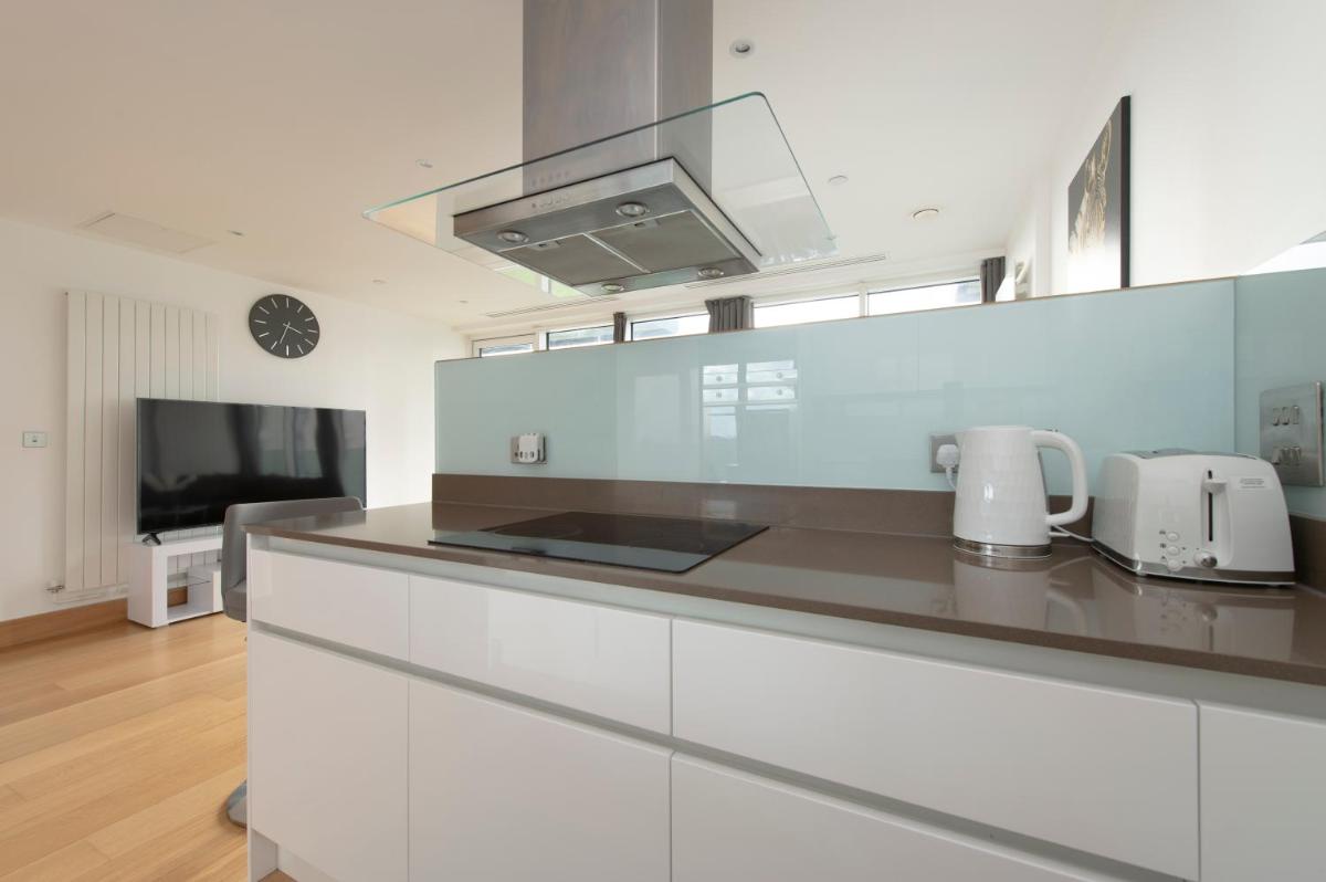 City of London - Luxury Apartment - sleeps 4 - Hizvo