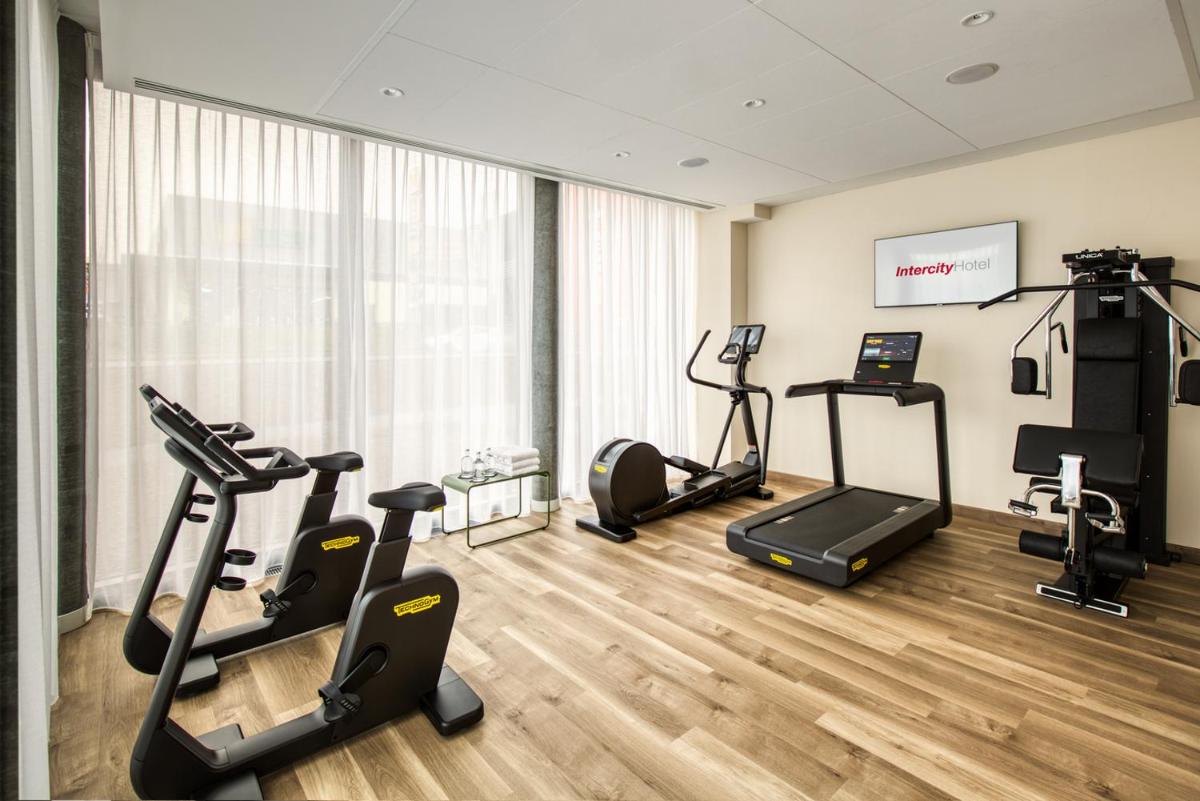 IntercityHotel Zürich Airport - Housity