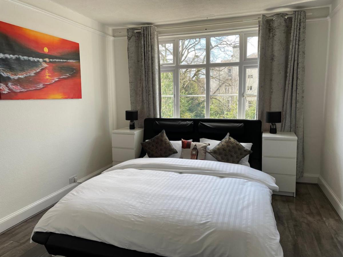 Bright and spacious 2 bedroom apartment - Housity