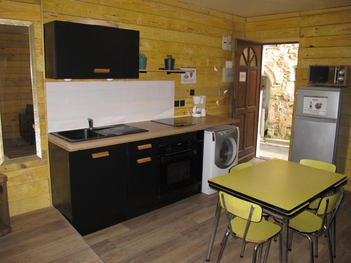 Appartement T1 bis cosy avec patio 17 BIS - Housity