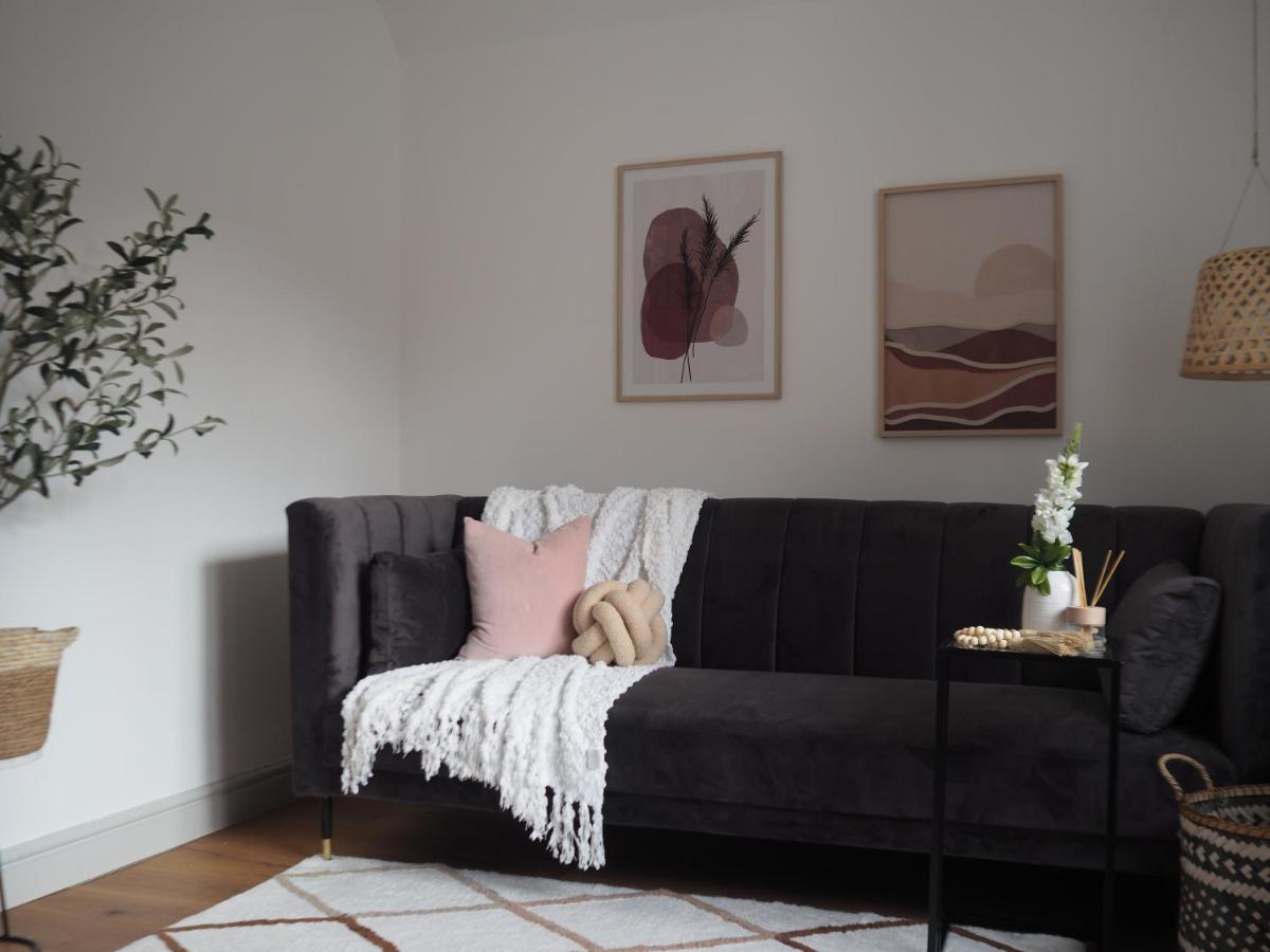 Hounds Gate Luxury Apartments by 1508 Stays - Housity