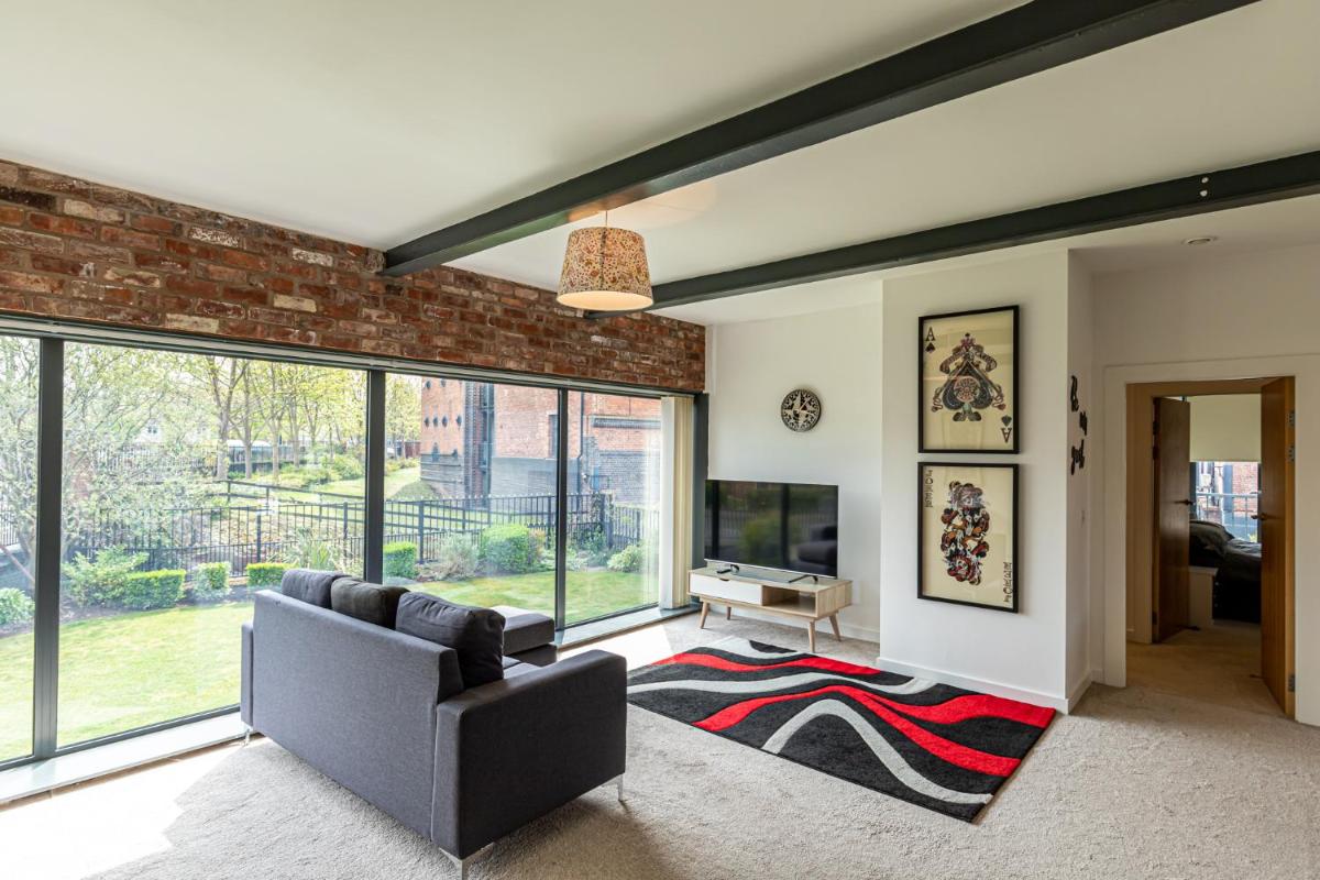 Clock Towers, 2 Bed, Stockton Heath, Warrington, Parking - Housity